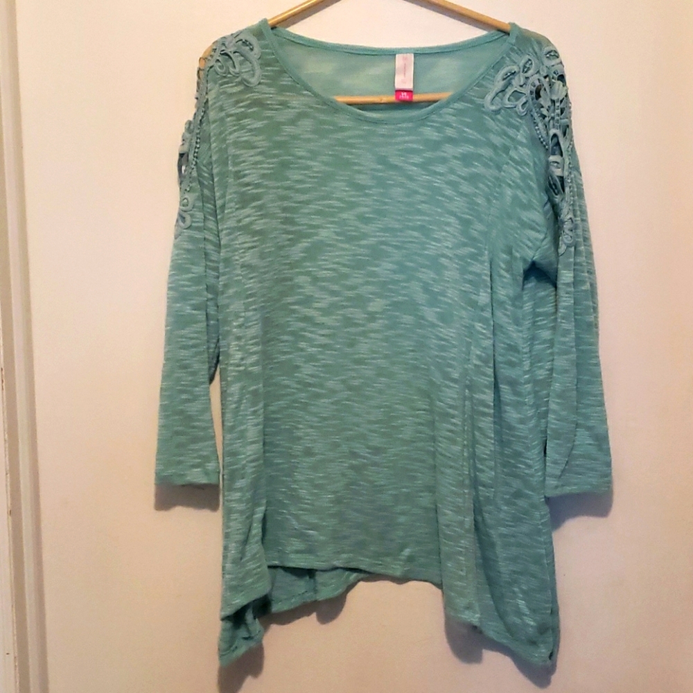 Women's sweater